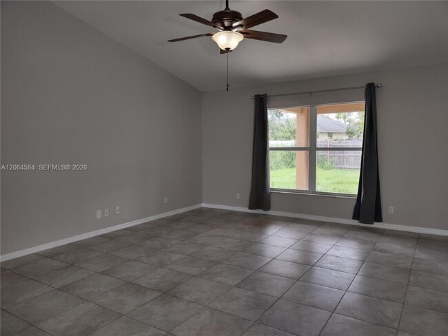 Photo - 151 SW S Wakefield Cir