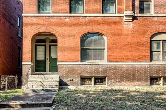3805 Shenandoah Ave Unit A - 2nd floor