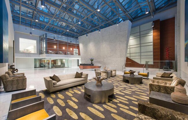 Photo - 399 E 34th St Unidad ID1025362P