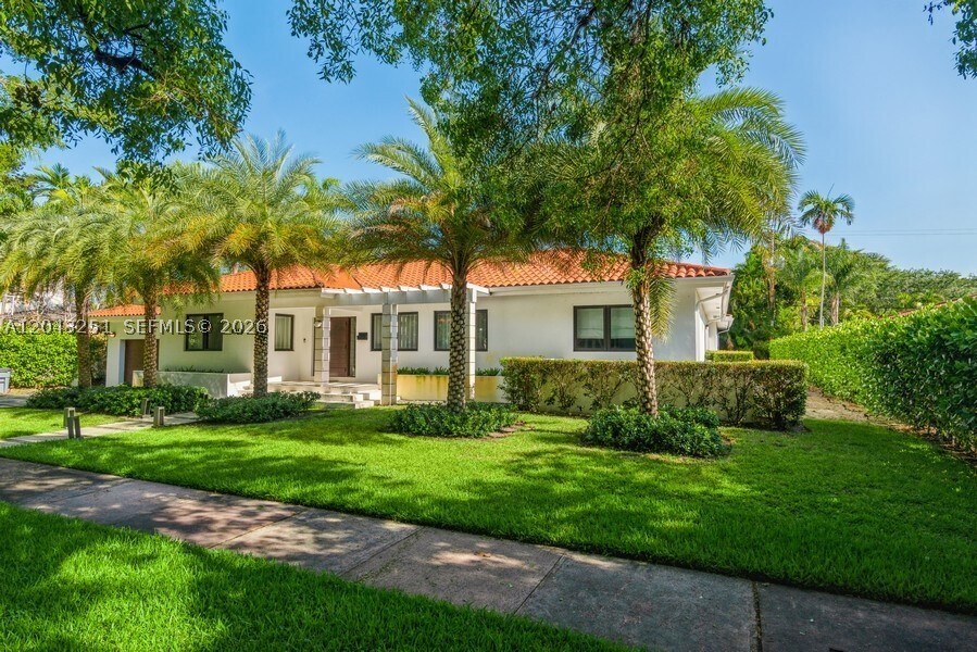 Photo - 1035 Catalonia Ave