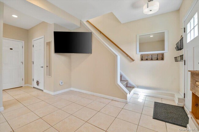 Photo - 25 Gardners Ln