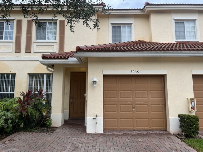 Building Photo - 3222 NW 31st Terrace