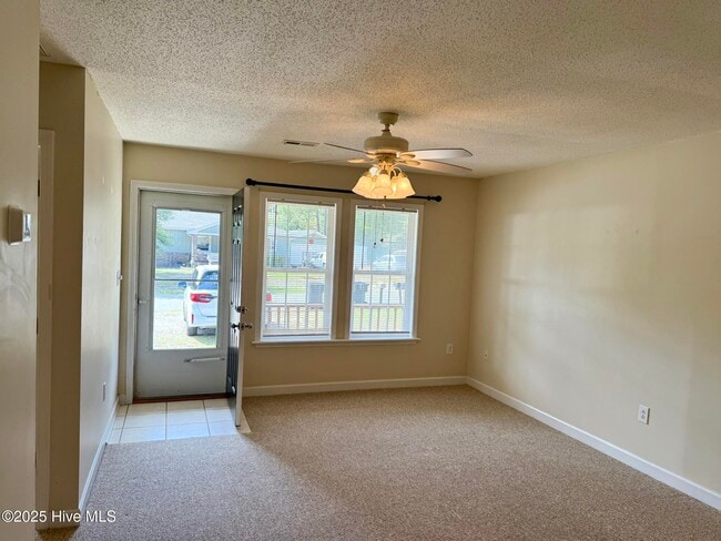 Photo - 1003 High Point Ave SW