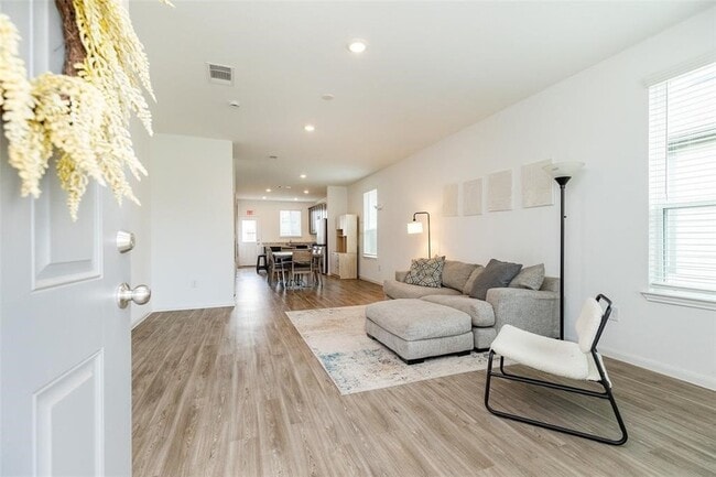 Photo - 23631 Simmental Rd