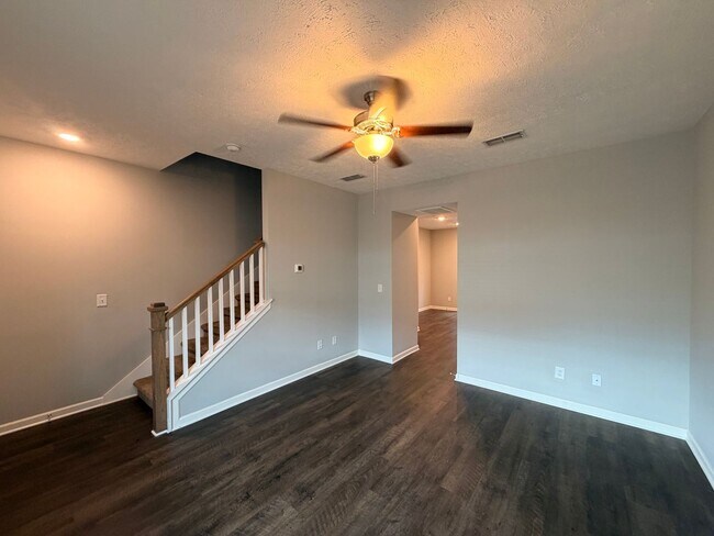 Photo - 2 Bedroom, 2.5 Bath Townhome in Antioch - Available Now!