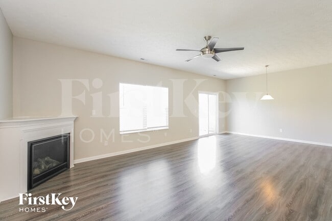 Photo - 958 Adena Ln