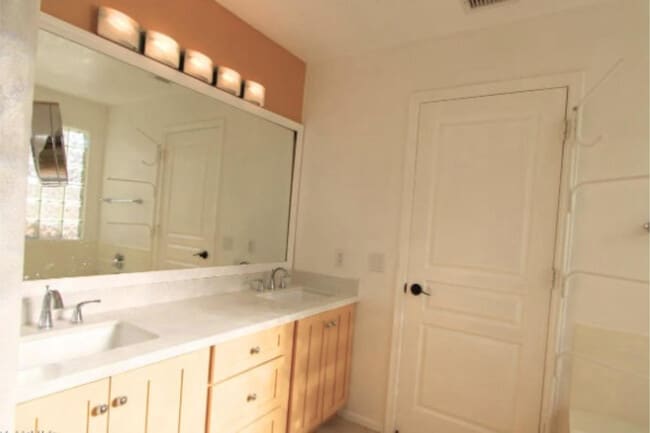 Photo - 4861 S Vista Pl