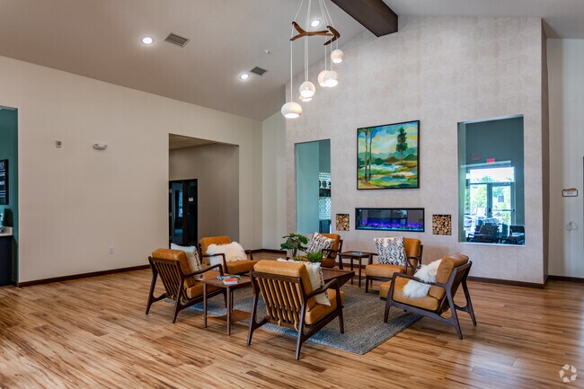 The Emerald Apartments & Townhomes