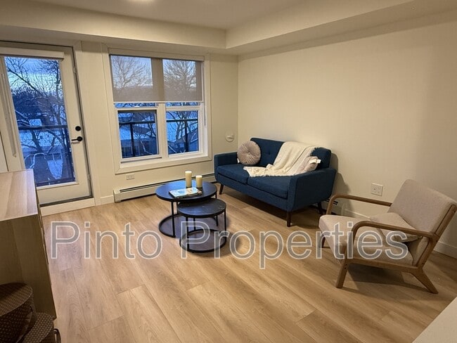 Photo - 8615-8108 108 St NW