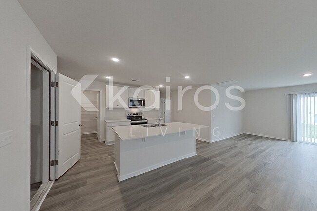 Photo - 128 Inez Ave