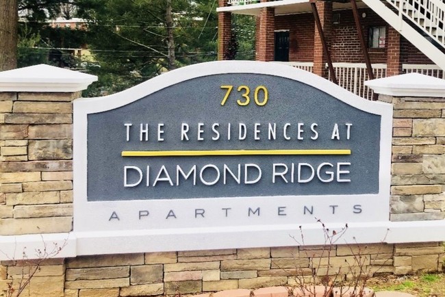 The Residences at Diamond Ridge - The Residences at Diamond Ridge Apartments