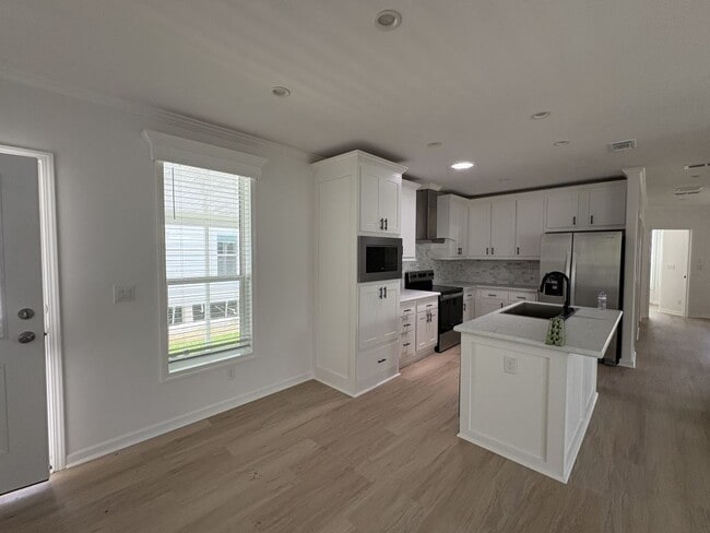 Photo - 1655 Voyager Dr