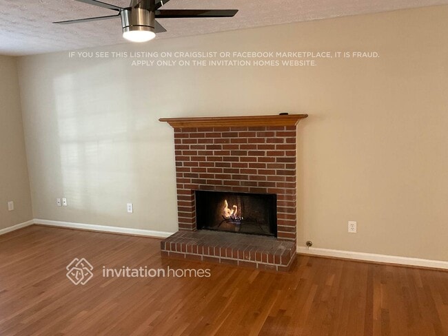 Photo - 7055 Wessex Way