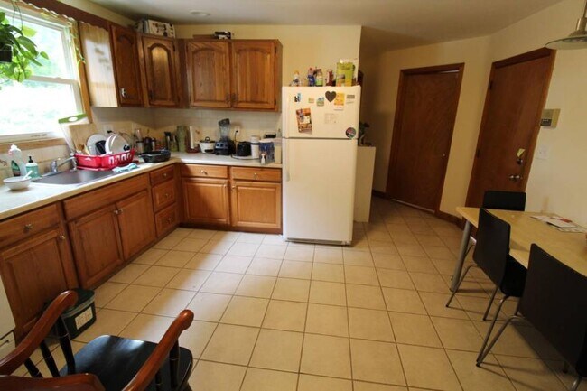 Photo - 3.0 bedroom in Cambridge Massachusetts 02139 Unit 1-R