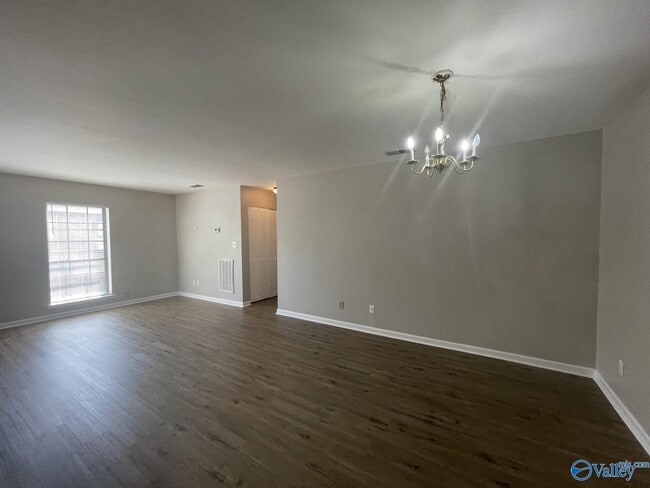 Photo - 110 Westscott Dr