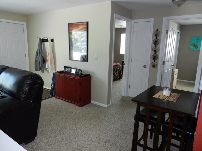 Photo - 2817 Undine St