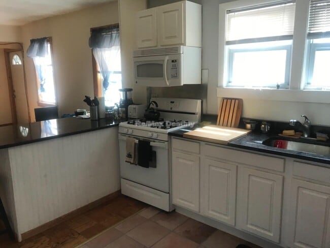 Photo - 13 Andrew St Unit 1