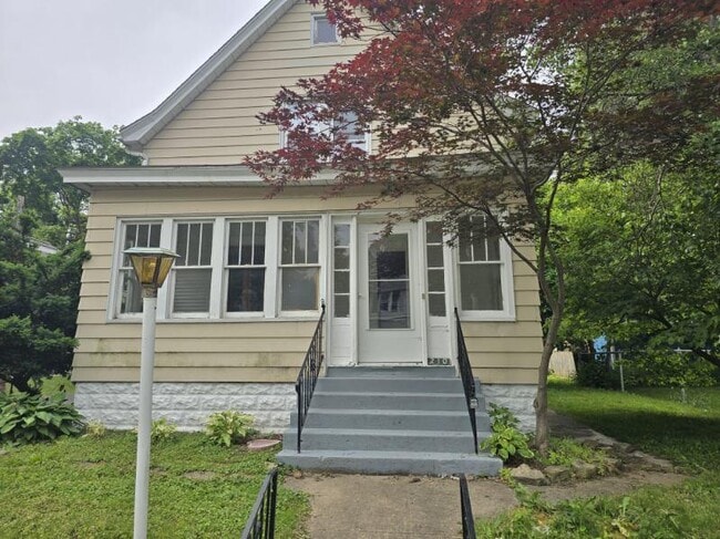 Photo - 210 W Republic St House