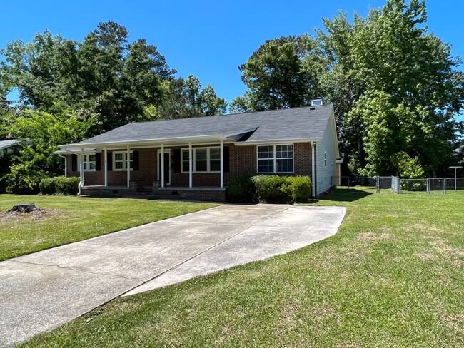Photo - 805 Gardenview Dr