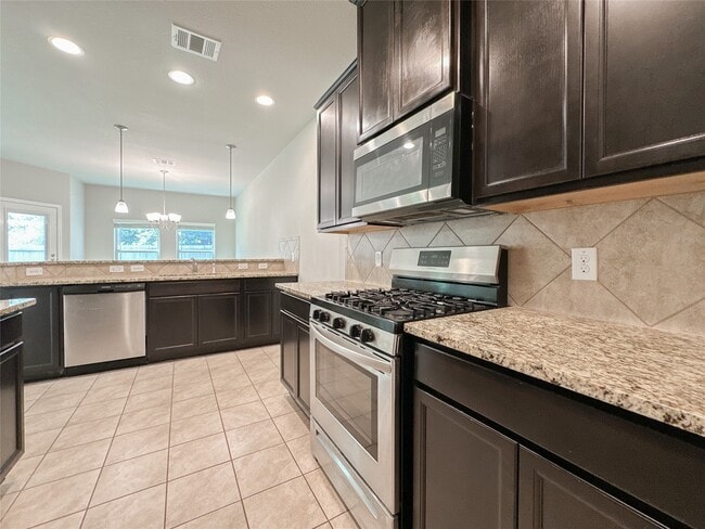 Photo - 105 Camelot Pl Ct