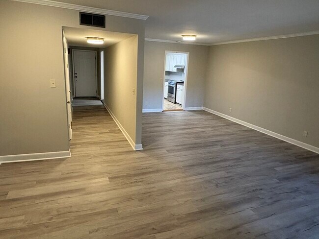 Photo - 126 Jefferson Pl