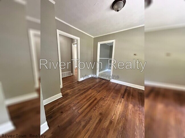 Photo - 3034 Sunrise St