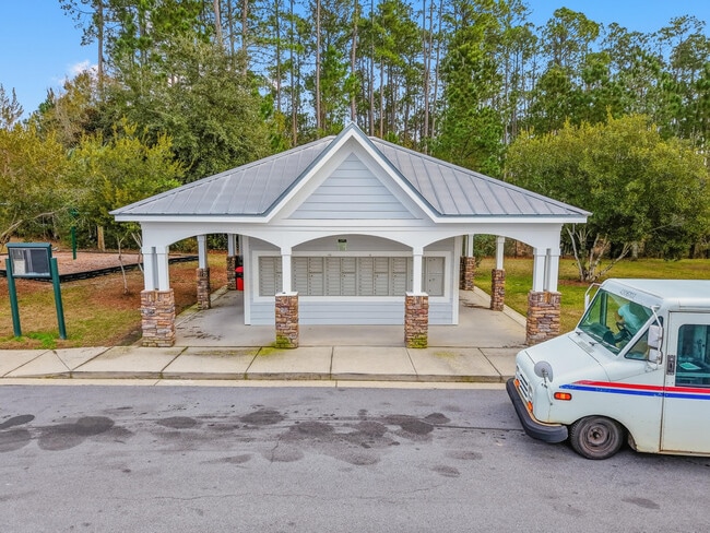 Photo - 235 Date Palm Ln