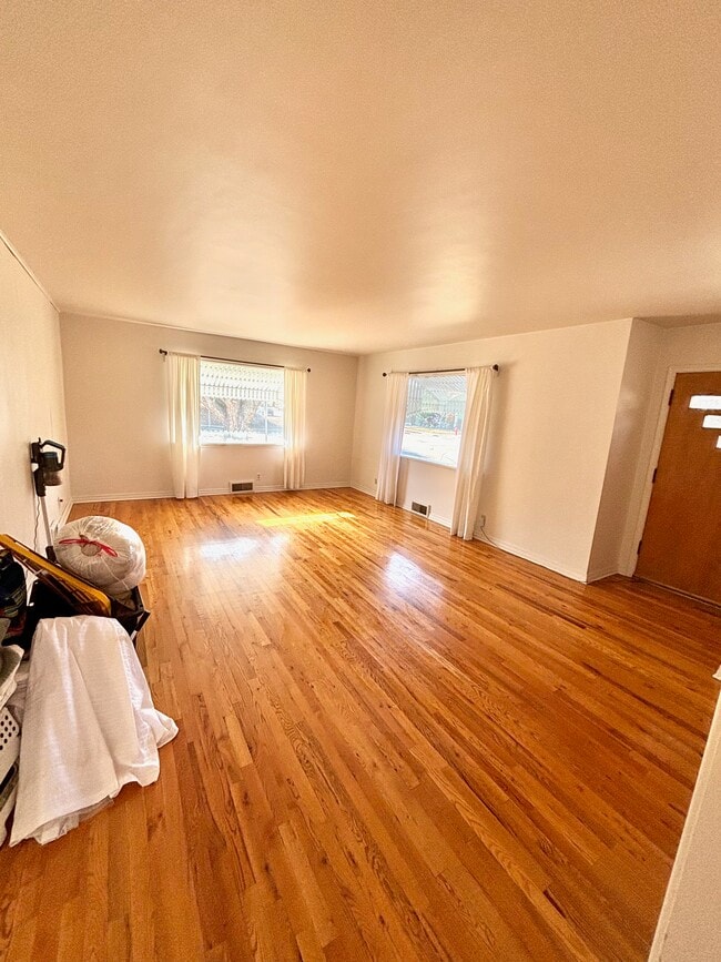 Photo - 522 S 10th Ave