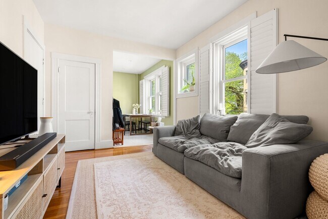 Photo - 109 Winchester St Unit 6