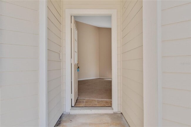 Photo - 100 Coral Reef Ct N