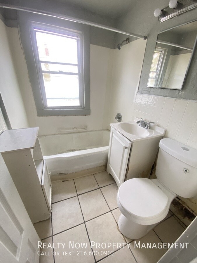 Photo - 3356 W 33rd St Unit 2