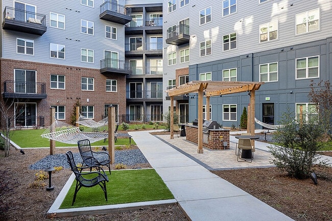 Broadstone Peachtree Corners