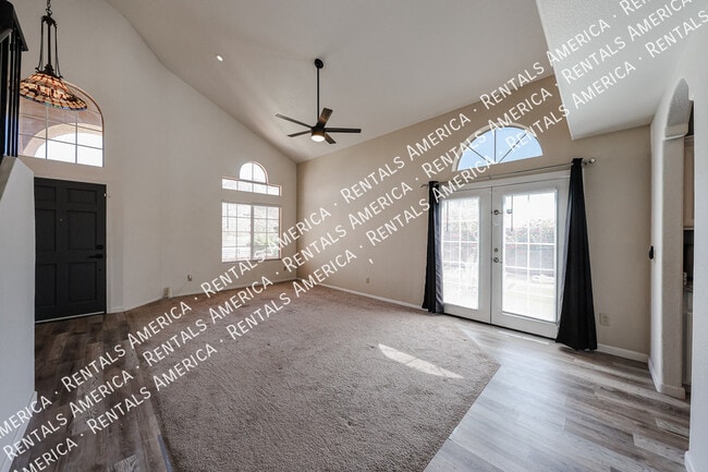 Photo - 6101 W Whispering Wind Dr
