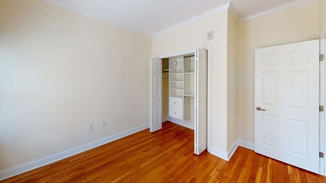 Photo - 6/1 No Fee! Spacious, sunny 3BR/1.5BA between Harvard & Porter!