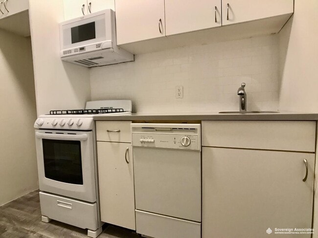 Photo - 951 Amsterdam Ave Unit 2B