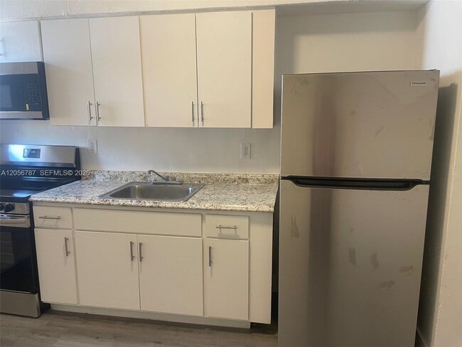 Photo - 1831 NW 41st St