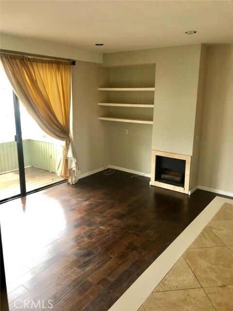 25 Escapade Ct