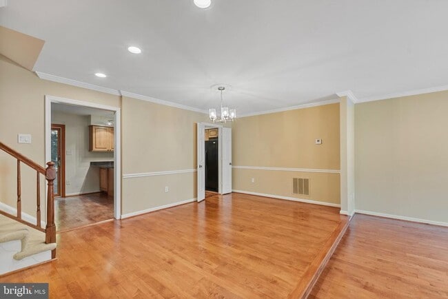 Photo - 6860 Williamsburg Pond Ct