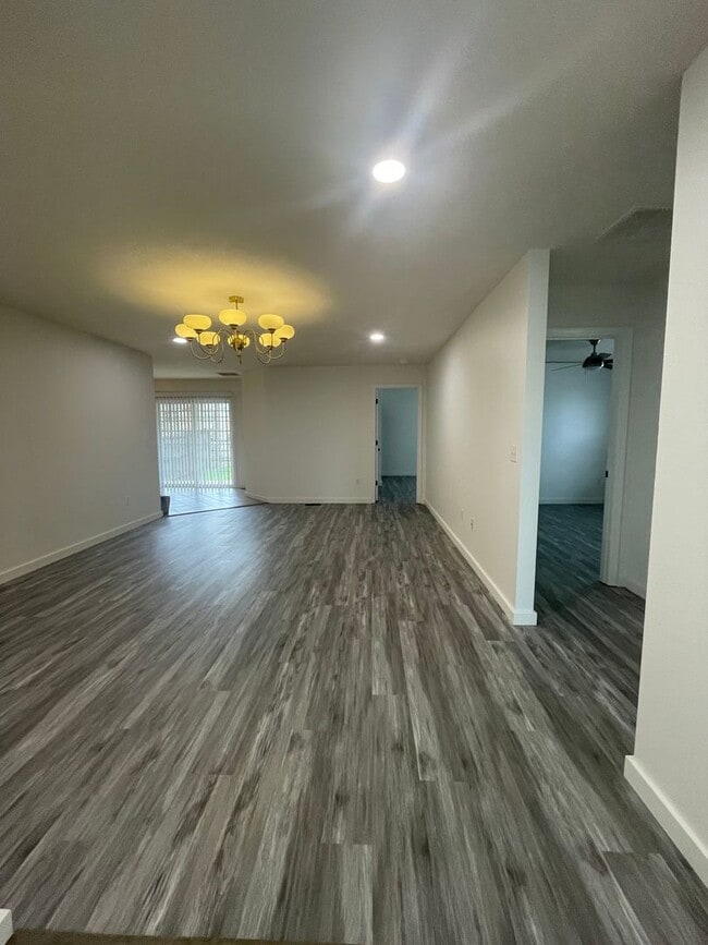 Photo - Kirkwood Unit 1352Kirk