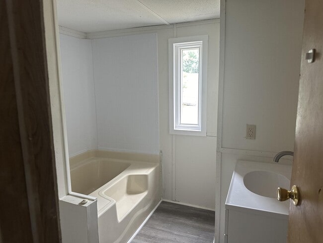 Photo - 251 Pebble Rock Cir