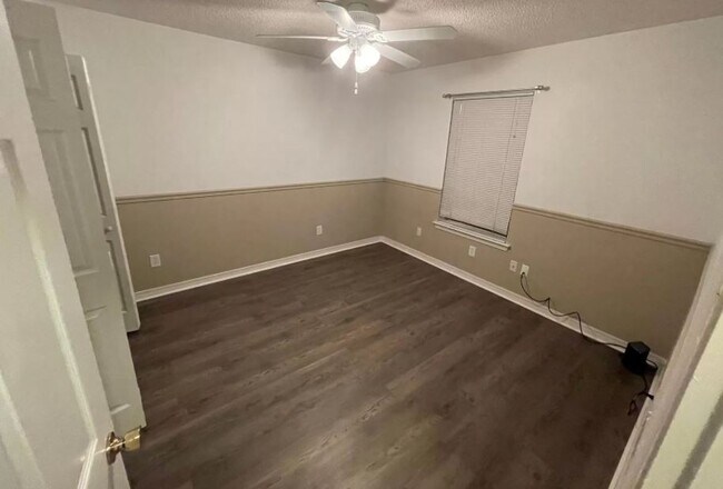 Photo - 10340 Chinaberry Ct