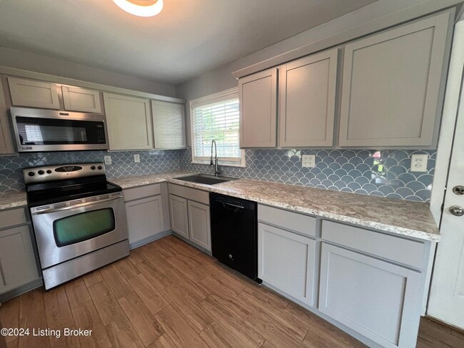 Photo - 2307 Medford Ln