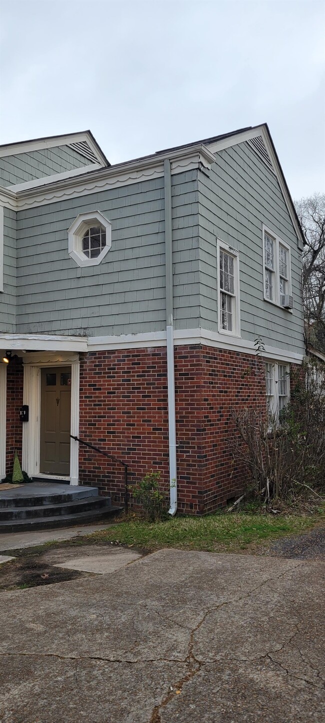 Photo - 966 E Fortification St