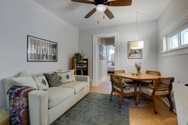 Photo - 1136 N Washington St Unit Cap Hill Apartment For Rent