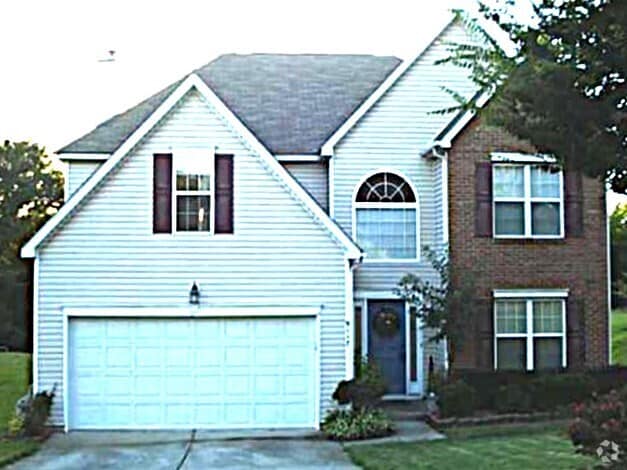 Building Photo - 9117 Hollow Ridge Ln Rental