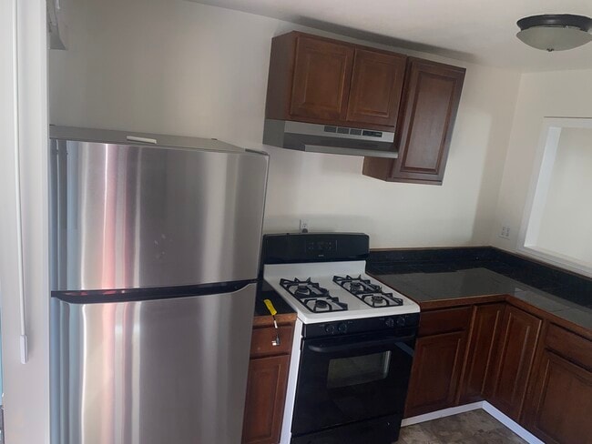 Cocina - 2108 Marshallfield Ln