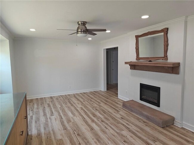 Photo - 810 Wesleyan Dr