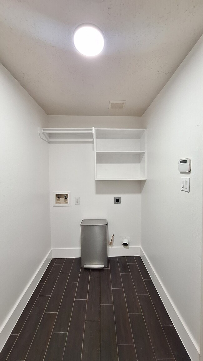 Photo - 17122 Canterbury Green Ct