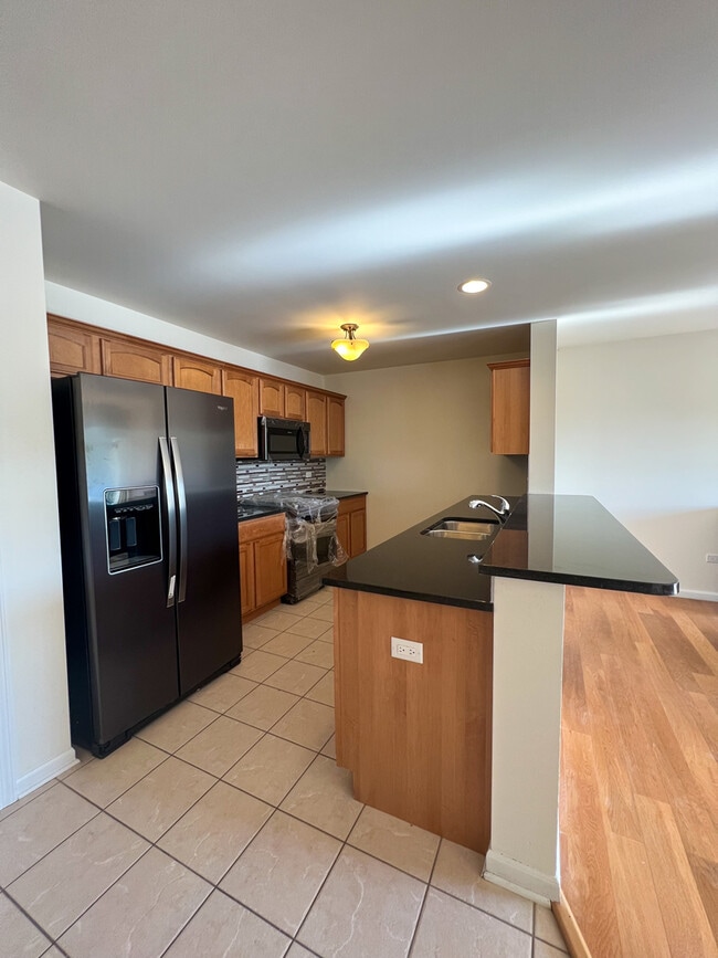 Photo - 30 Nugent St Unit 430