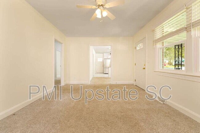 Photo - 102 Tiffany Dr